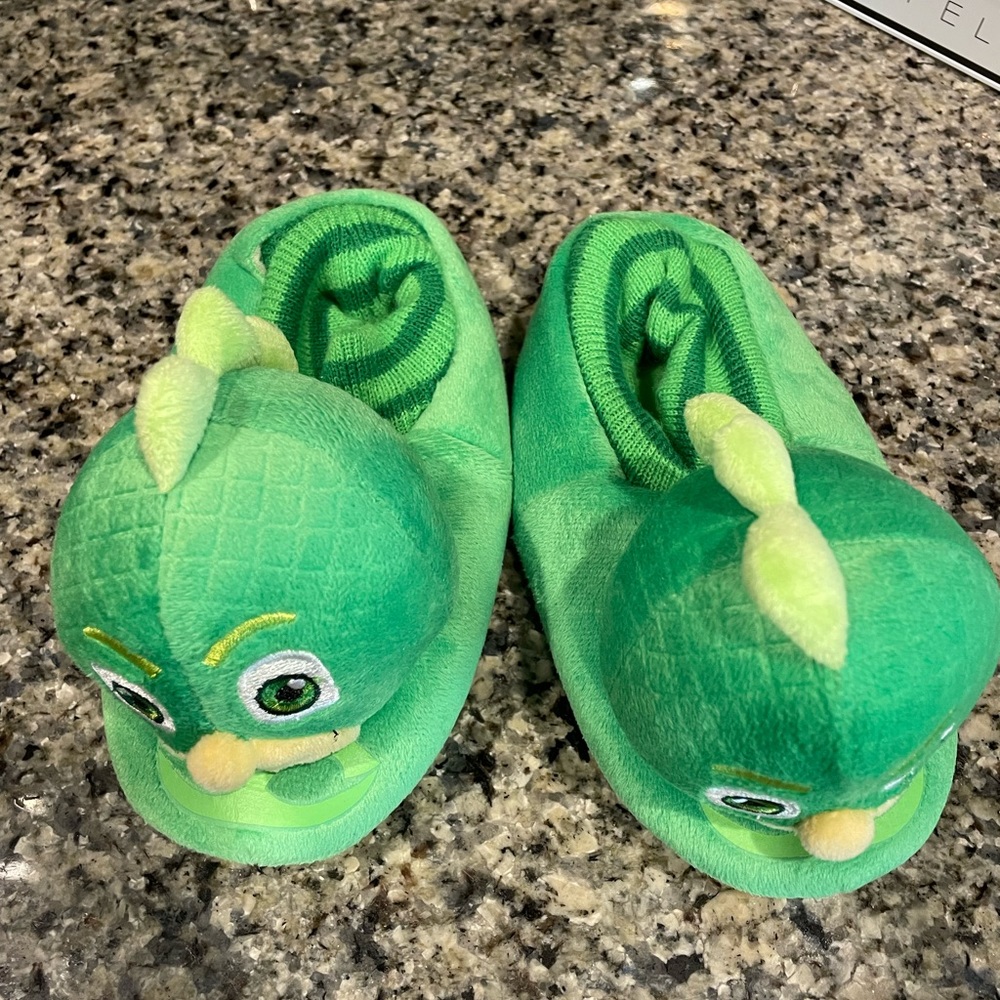 Slippers